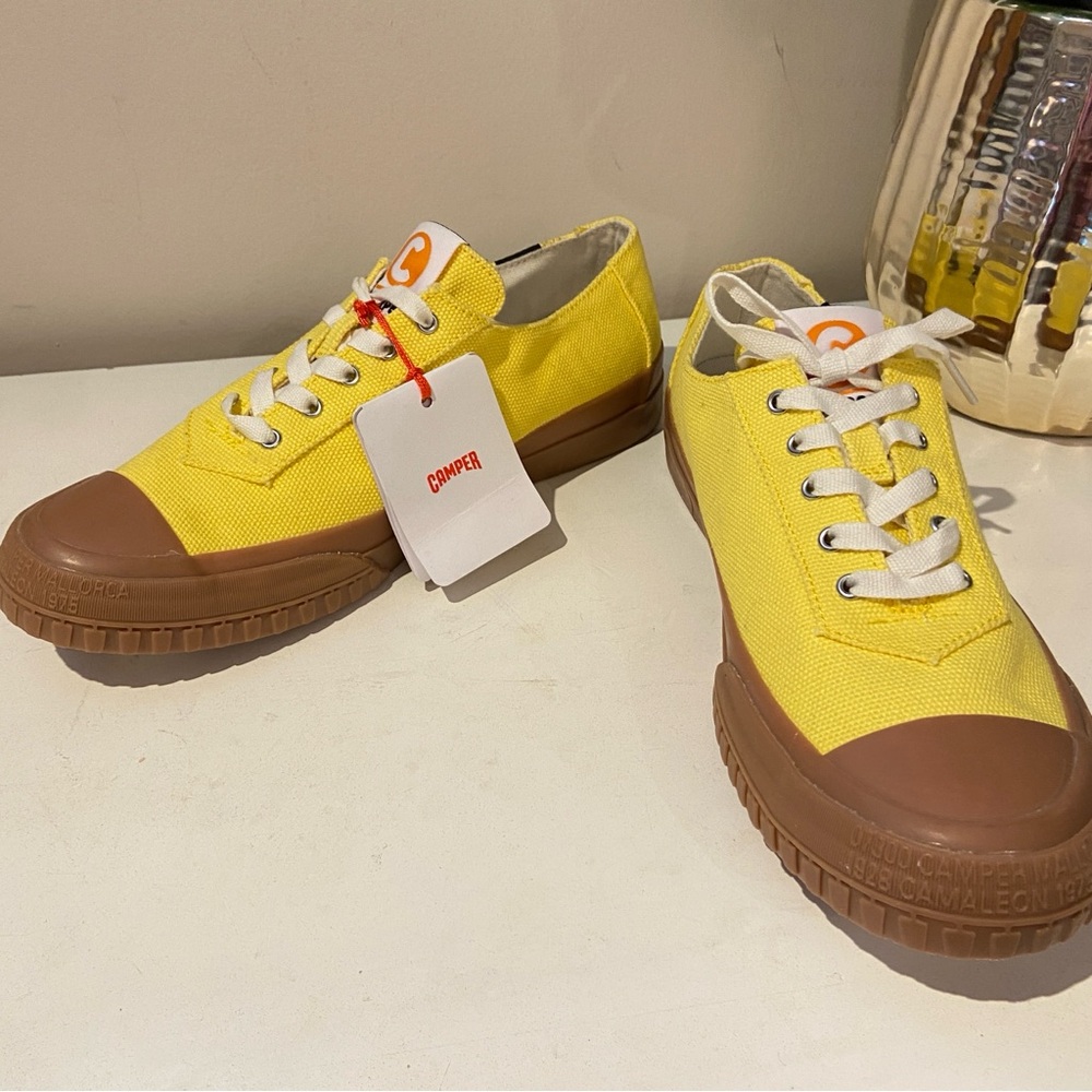 CAMPER- Camaleon Yellow Sneaker brand new sz 8